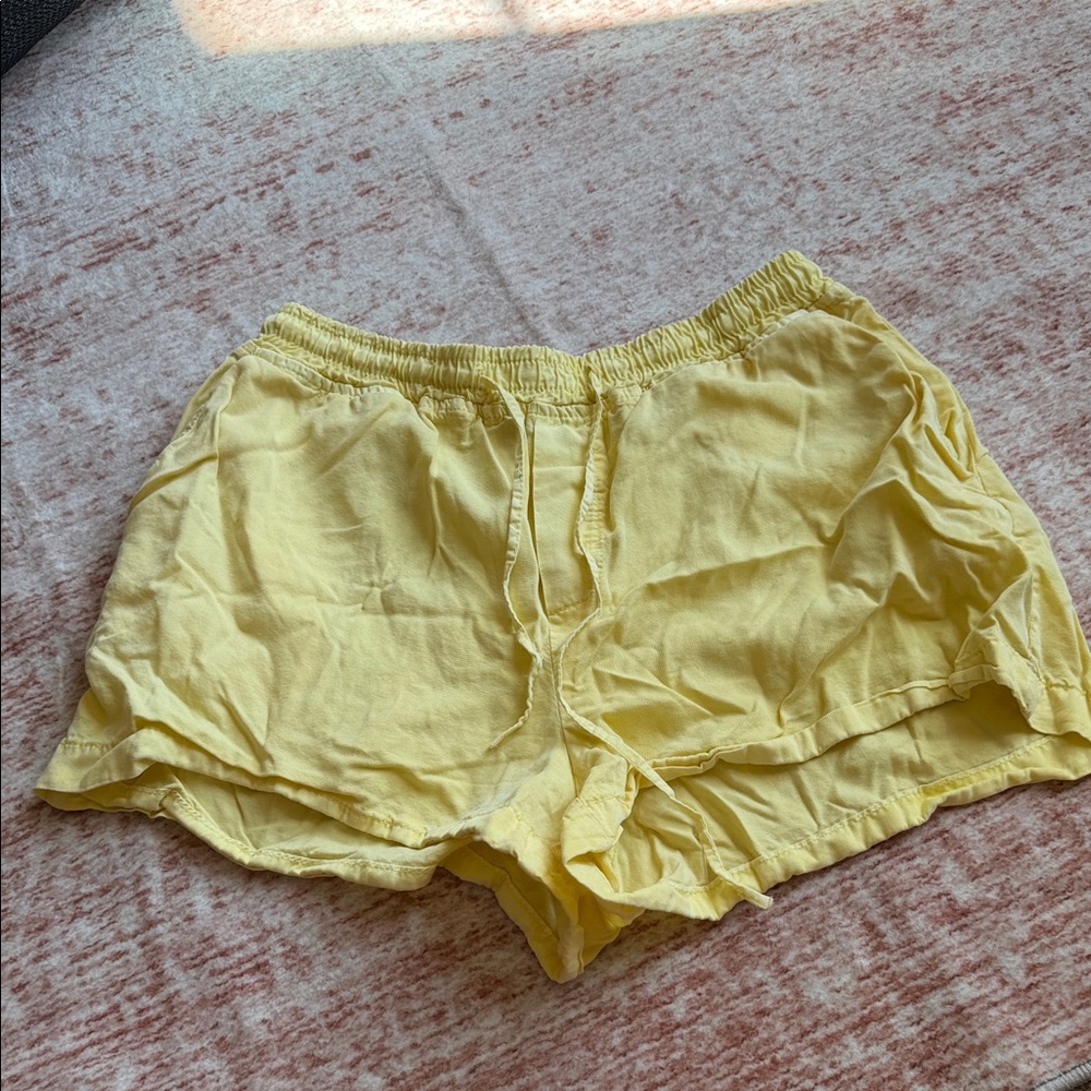 Forever 21 Light Yellow Women's Athletic Shorts